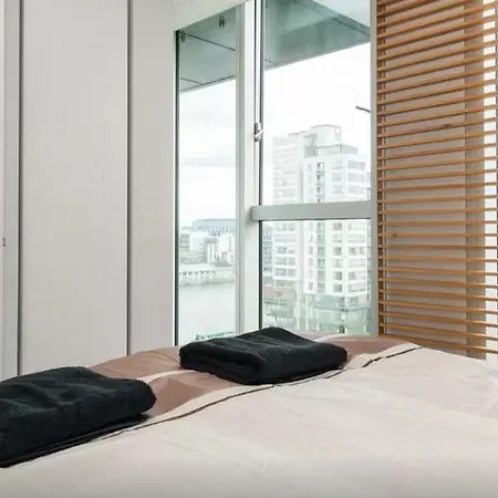 Luxury Apartment, Incredible Views * دبلن